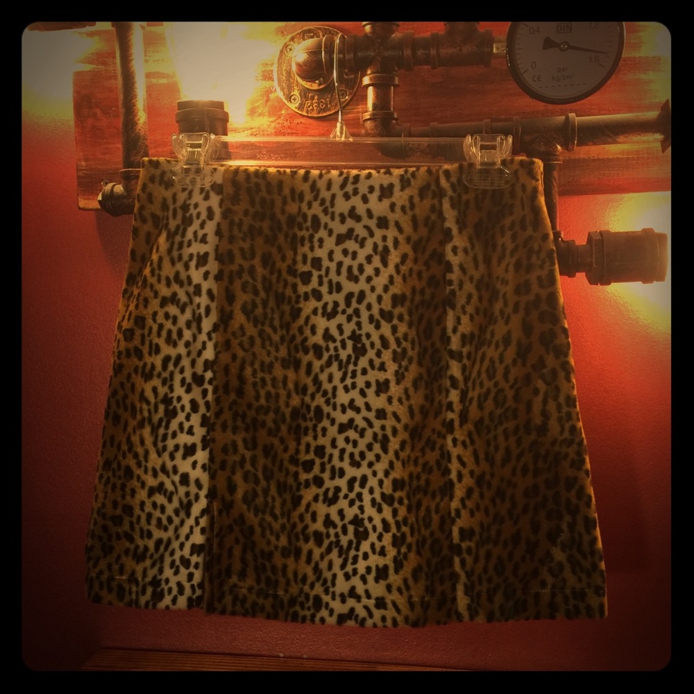 Copper Key Leopard Mini Skirt